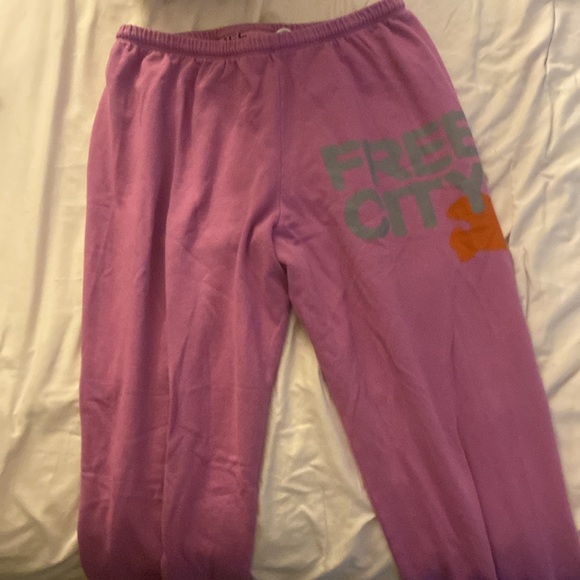 Freecity Sweatpants in Pink Juice Medium NWT - Picture 3 of 3